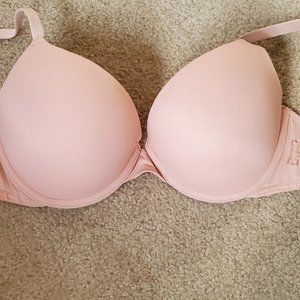 VS PINK Wear Ever pink push-up bra 34D